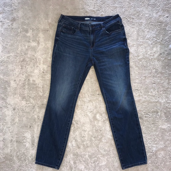 Old Navy Pop Icon Skinny Jeans in size 12 short